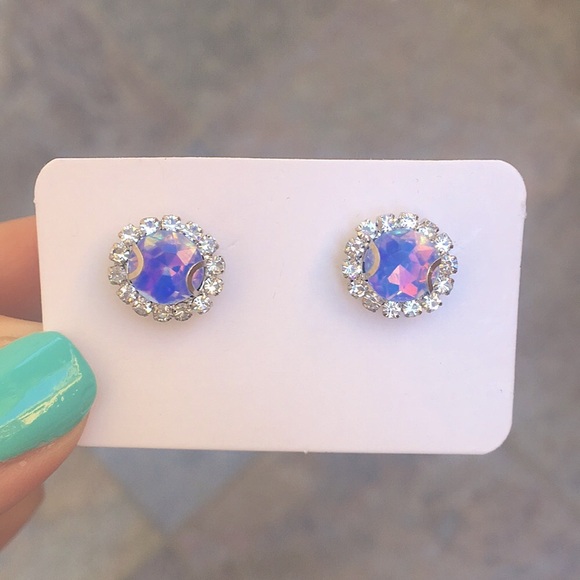 Jewelry - Periwinkle + Silver Rivoli Crystal Halo Earrings
